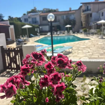 Kyblue Management - 2br Townhouse, Mins From Harbour Case de vacanță