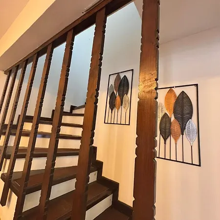 Kyblue Management - 2br Townhouse, Mins From Harbour *